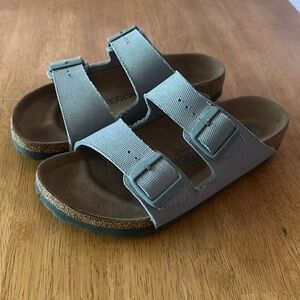 Birkenstock 39 Gray Arizona Vegan sandals